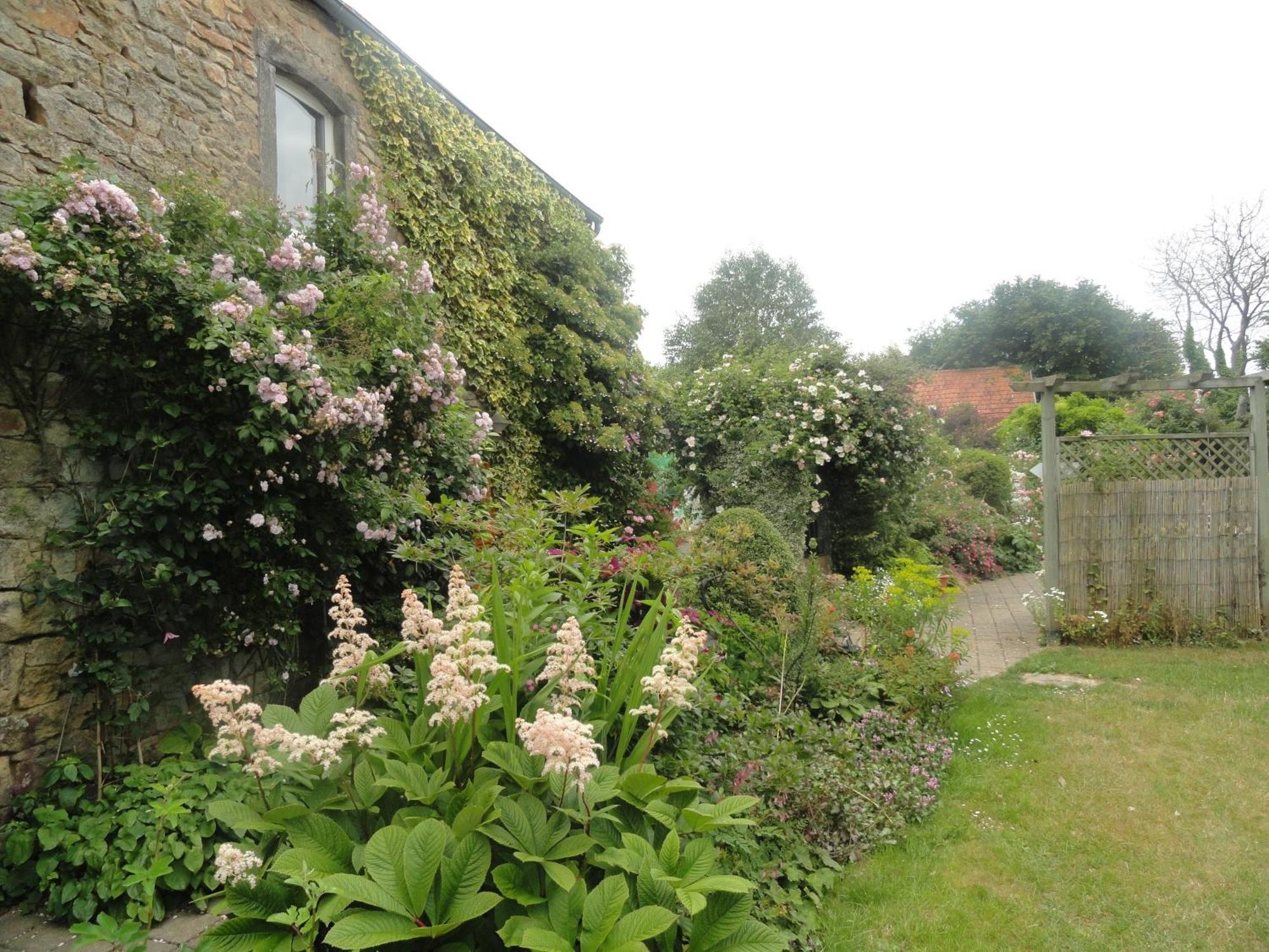 La Haute Gilberdiere Sartilly-Baie-Bocage Exterior photo